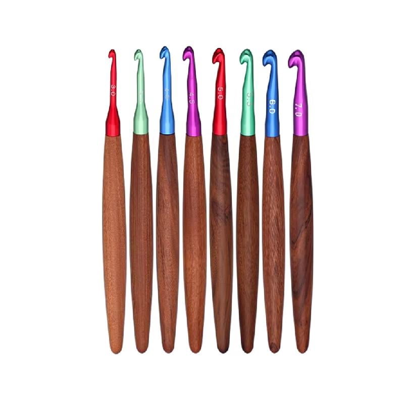 8Pcs Ergonomic Grip Aluminium Crochet Hook 3.0-7.0mm Wooden Handle Crochet Hook Needle for Knitting Sweater Scarf