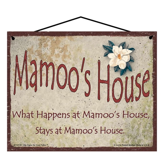 8x10 Mamoo's House Sign with Magnolia Flower What Happens at Mamoo's House Stays at Mamoo's House Vintage Style Decorative Household Family Home Décor Grandma Nickname Gift Signs for Grandmothers
