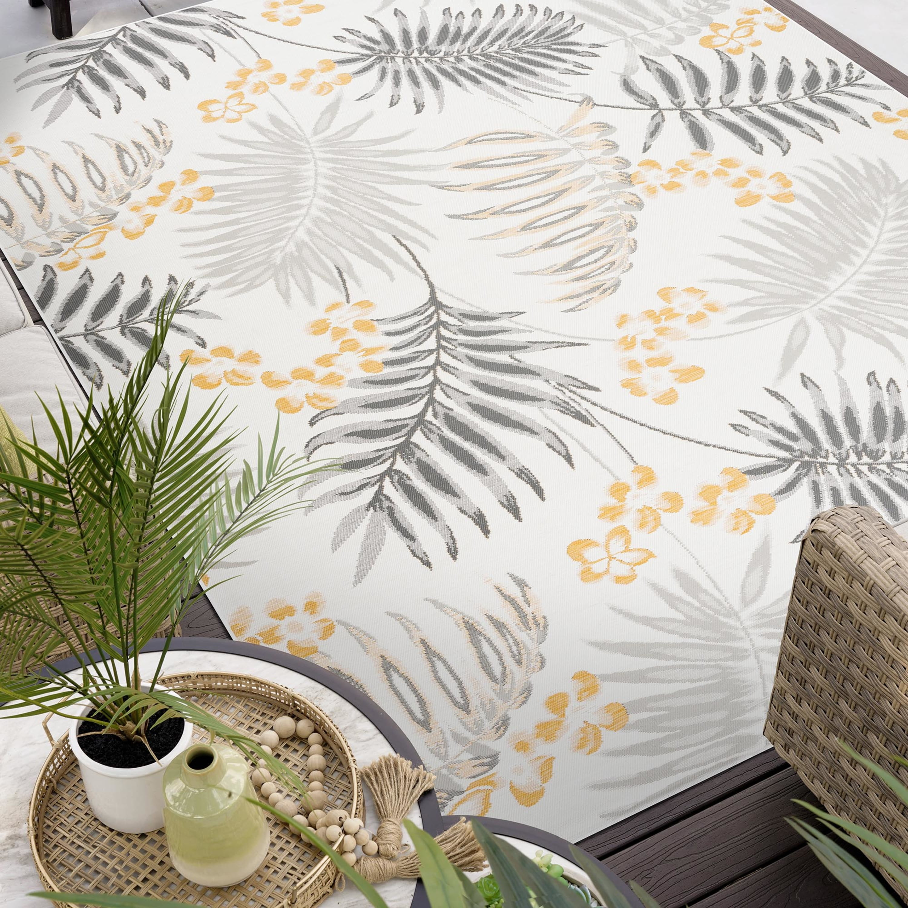 8x10 Water Resistant, Large Indoor Outdoor Rugs for Patios, Front Door Entry, Entryway, Deck, Porch, Balcony | Outside Area Rug for Patio | Cream, Floral | Size: 7'11'' x 10'3''