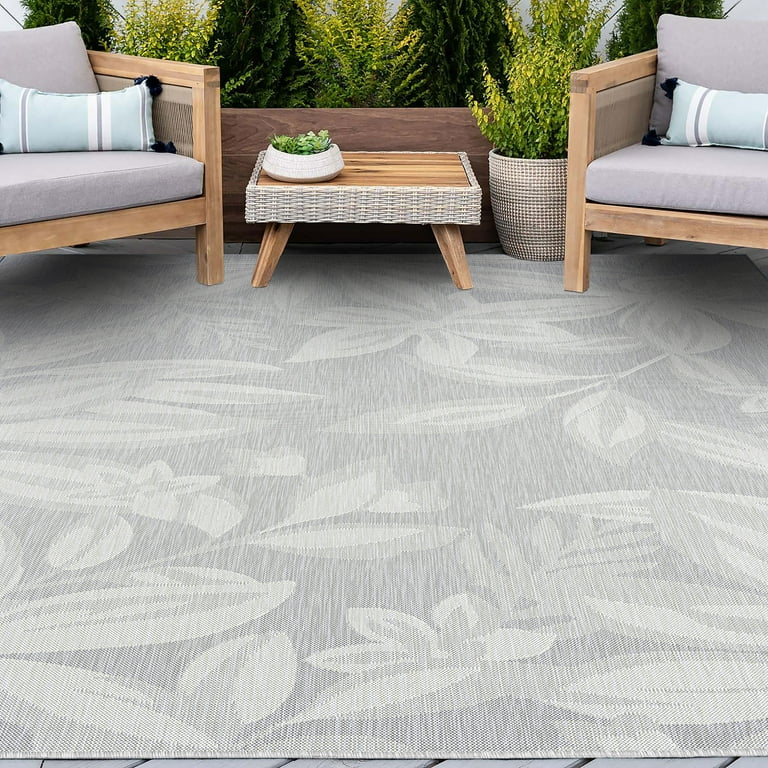 7' X 10' Blue And Gray Round Floral Stain Resistant Indoor Outdoor Area Rug 7' X 10' Blue And Gray Round Floral Stain Resistant Indoor Outdoor Area Rug