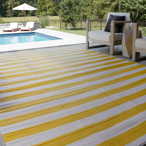 Luna Contemporary Stripe Yellow and White Polypropylene Reversible Plastic Straw Outdoor Area Rug, 7'11'' x 10'3'' Rectangle