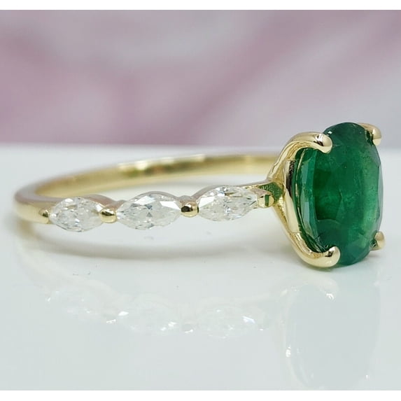 8x10 mm Emerald Engagement Ring: Oval Cut, Marquise 925 Silver ...
