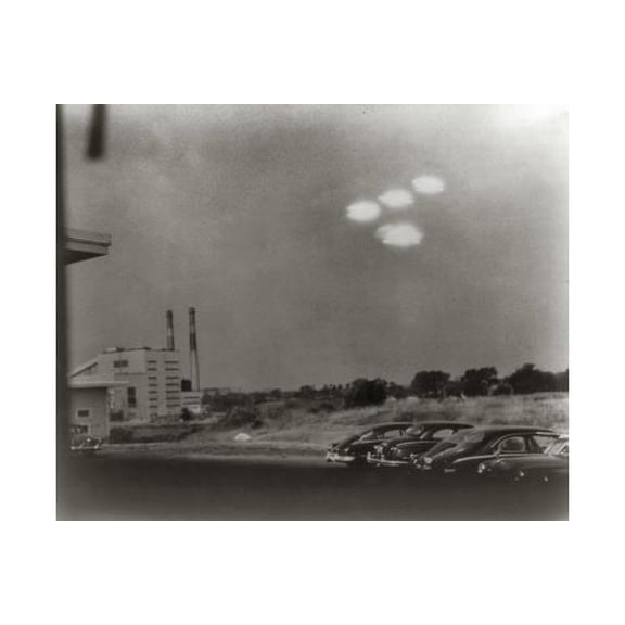 8x12 Photo-Unidentified flying objects,'V' formation,UFOs,1952