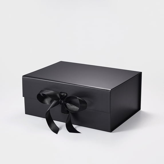 9.25"X6.7"X3.93" Geoto A5 Deep Size Gift Wrapping Box, Magnetic Closure Collapsible White Black Magnet Gift Packaging Box(Black with Ribbon)