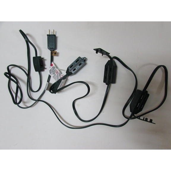 9 Foot Christmas Extension Cord with 9 Polarized Outlets & On/Off Switch - UL Listed