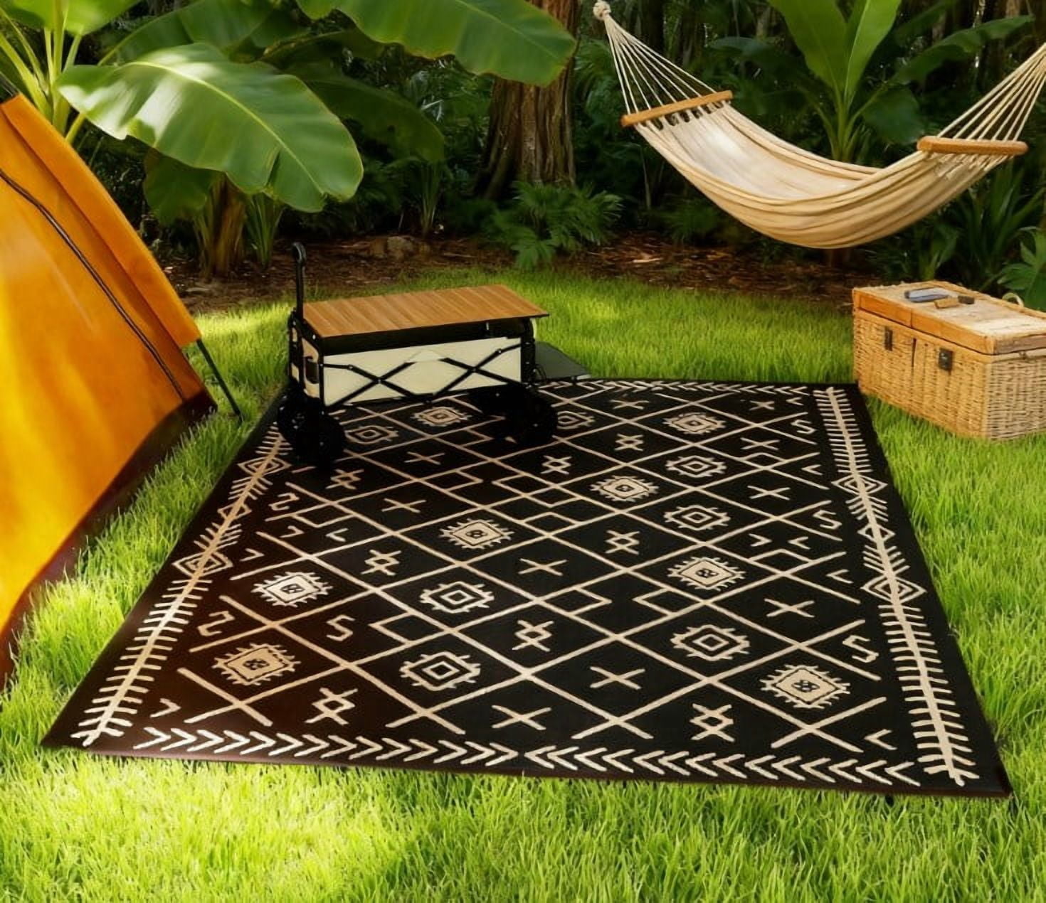 9' x 12' Black and Beige Rhombus Reversible Outdoor Patio Rug, Waterproof Plastic Straw Rug, Foldable Portable RV Camping Mat with Carry Bag