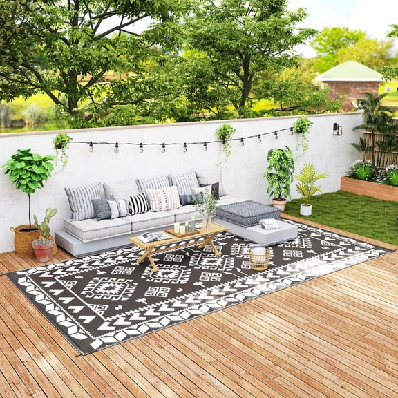 9'x18' Outdoor Rug, Waterproof Reversible Patio Rug, Black & White Rhombus Plastic Straw Carpet with Carry Bag for Camping RV