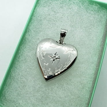 925 Sterling Silver Heart Locket for Pictures with/out Necklace Chain.