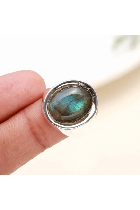 925 Sterling Silver Labradorite Statement Ring for Women – Handmade Gemstone Ring, Natural Oval Labradorite, Artisan Jewelry