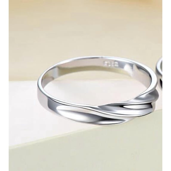 925 Sterling Silver Ring Mobius Strip Couple Ring Simple Band for Men and Women Promise Ring Wedding Ring Engagement Ring Anniversary Gift