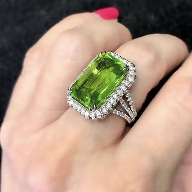 925 Sterling Silver Super Large Emerald Princess Square Diamond Olive