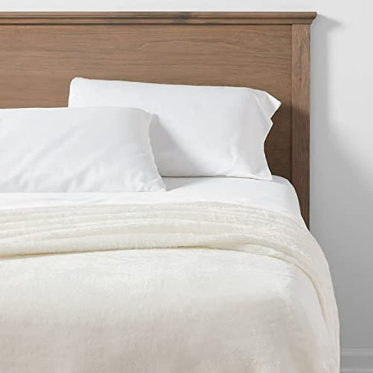 Threshold Collection 94 x 66 Sour Cream Microplush Bed Blanket