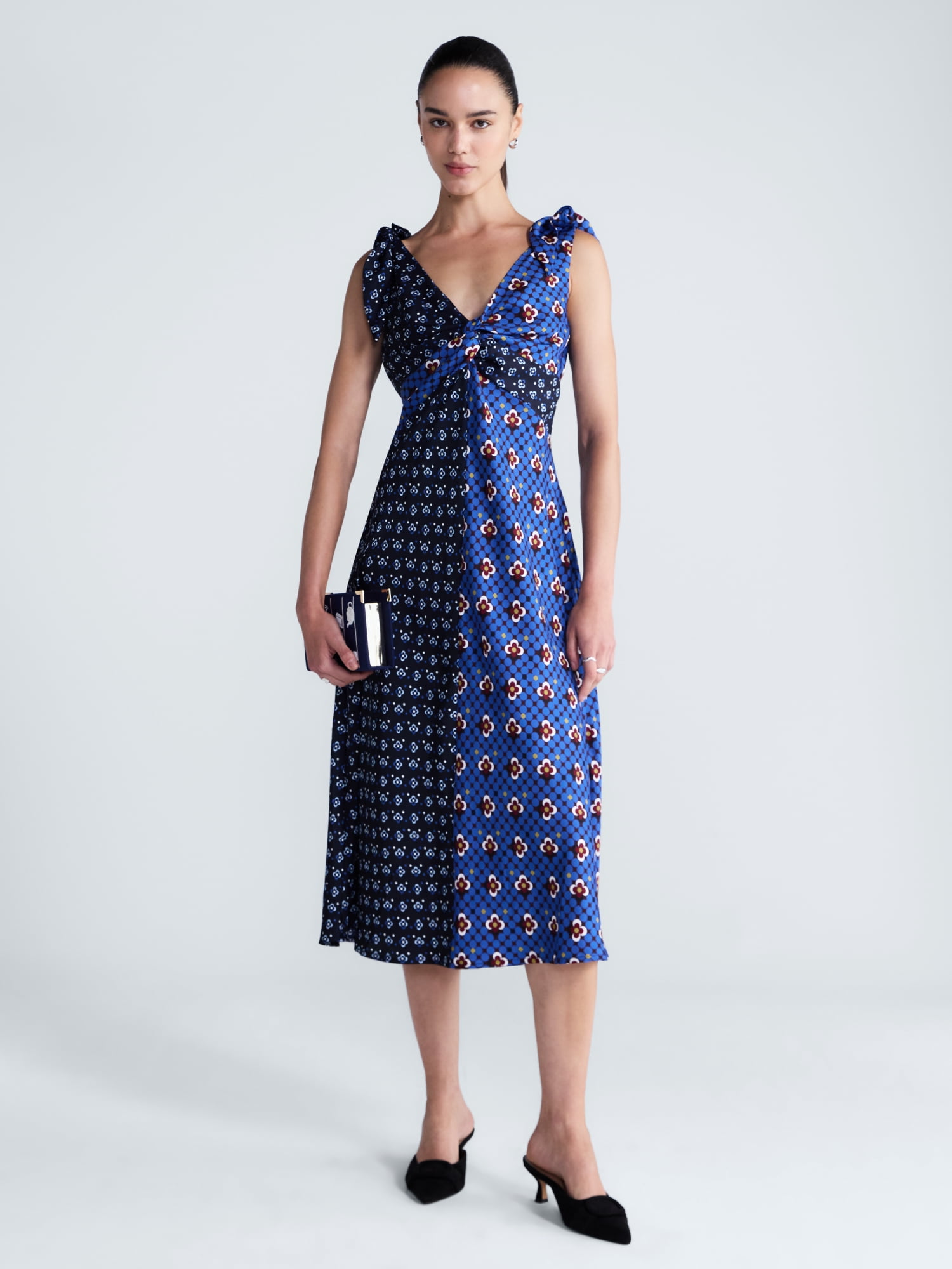 Free Assembly Women's Twist Front Sleeveless Maxi Dress, Sizes XS-XXL