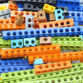 94pcs Technic-Brick-with-Hole-Set, Compatible with Technic-Parts, for STEM-MOC-EV3-Project-Bulk-Blocks(Random Color)