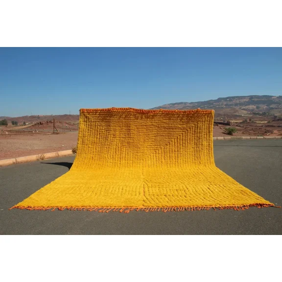 9X12 Hand Woven Morroccan Area Rug , Bedroom Decor Rug, Living Room Rug Semiworsted Wool Known for its softness and fine fibers often used in athletic appear.