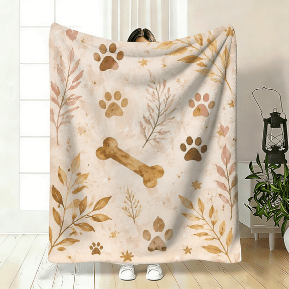 A 2D flat flannel blanket with claw print bone leaf patterns, warm, soft and light, available in 30×40 inches, 40×50 inches and 50×60 inches.