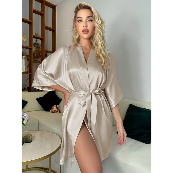 A AGROSTE Women's Pure Short Silky Robes Bridesmaid Bride Party Satin Robes Sleepwear