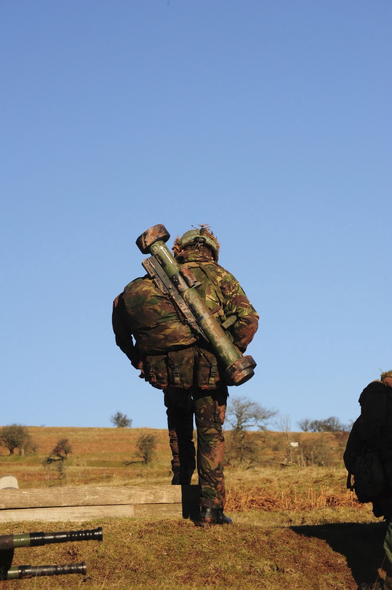 A British soldier carrying a MATADOR light anti-tank weapon Canvas Art - Andrew ChittockStocktrek Images (23 x 34)