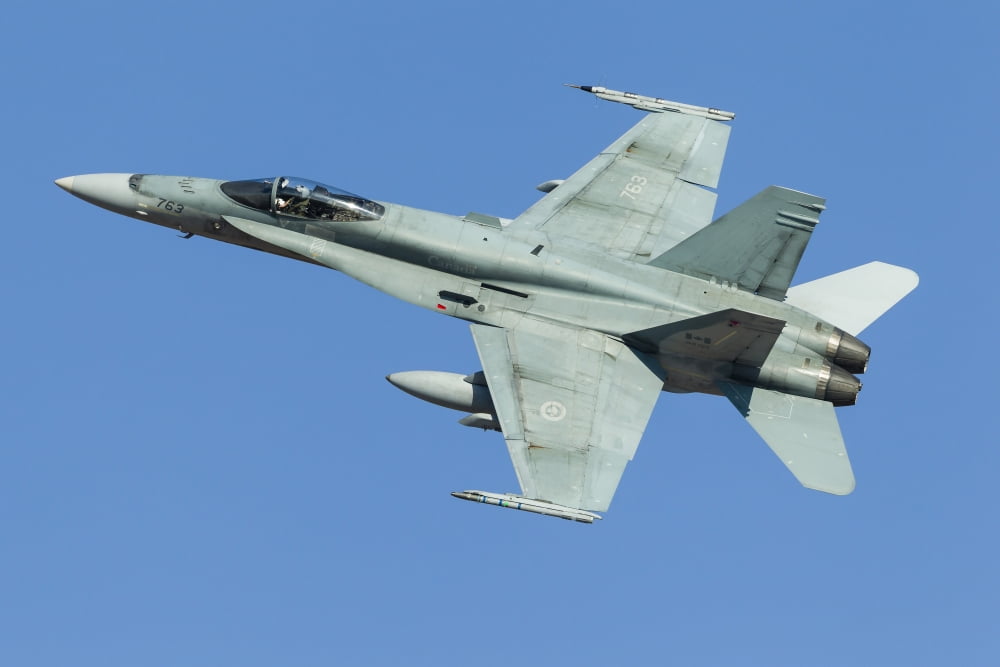 A CF-188 Hornet of the Royal Canadian Air Force Canvas Art - Rob EdgcumbeStocktrek Images (17 x 12)