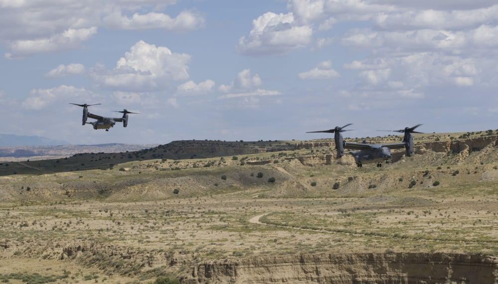 A CV-22 Osprey prepares to land during a training mission Canvas Art - HIGH-G ProductionsStocktrek Images (19 x 11)
