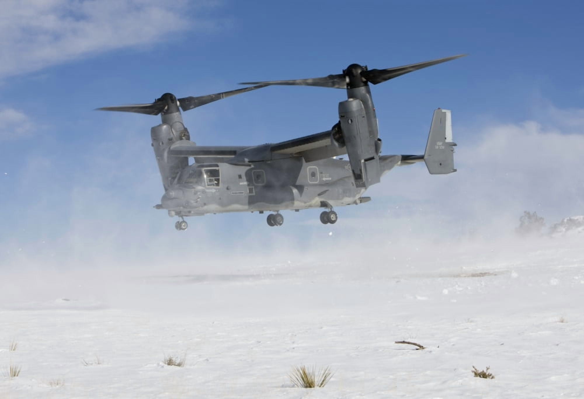 A CV-22 Osprey takes off from a landing zone Canvas Art - HIGH-G ProductionsStocktrek Images (35 x 24)