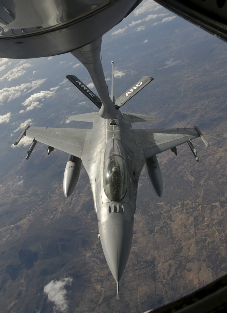A Chilean Air Force F-16 refuels from a US Air Force KC-135 Stratotanker Canvas Art - Giovanni CollaStocktrek Images (24 x 33)