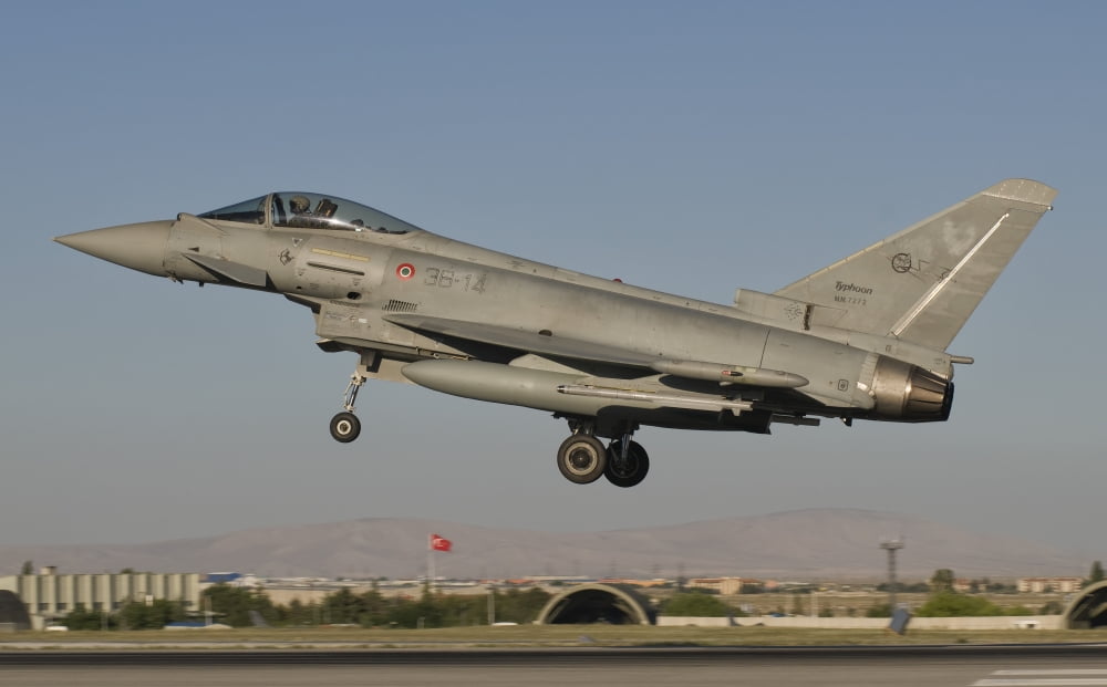 A Eurofighter F-2000 of the Italian Air Force Canvas Art - Giovanni CollaStocktrek Images (36 x 22)