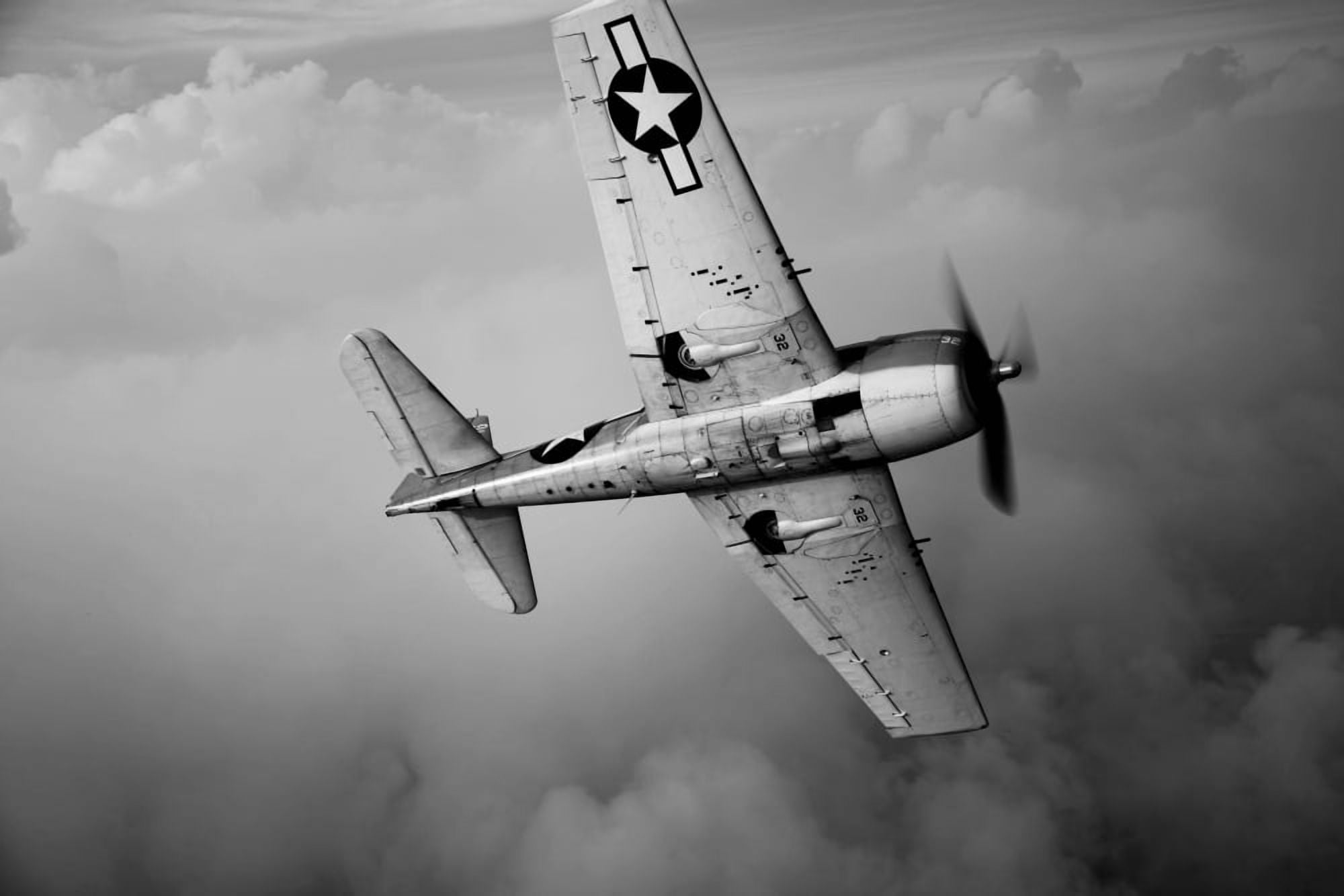 A Grumman F6F Hellcat fighter plane in flight Canvas Art - Scott GermainStocktrek Images (18 x 12)
