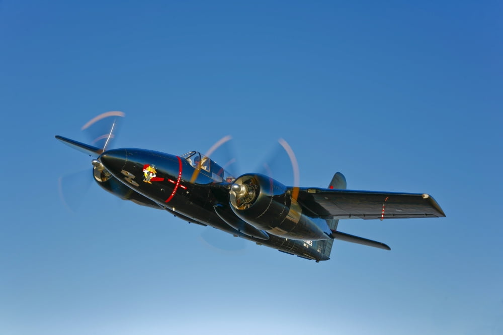 A Grumman F7F Tigercat in flight Canvas Art - Scott GermainStocktrek Images (35 x 23)