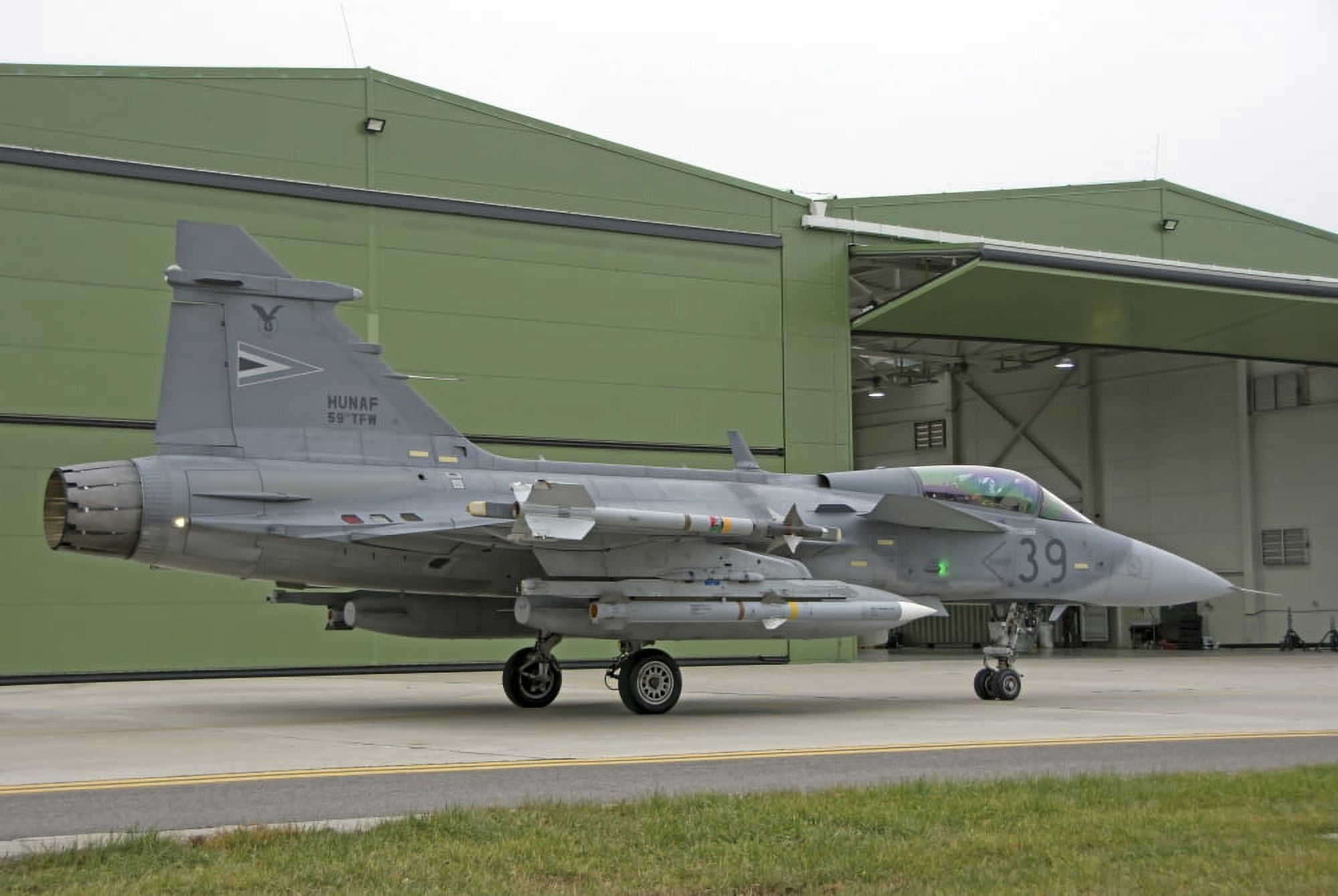 A Hungarian Air Force JAS-39 Gripen Canvas Art - Giovanni CollaStocktrek Images (34 x 23)