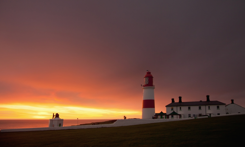 A Lighthouse On The Coast At Sunset Whitburn Tyne And Wear England Canvas Art - John Short Design Pics (40 x 24)