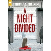 A Night Divided (Scholastic Gold) (Paperback)