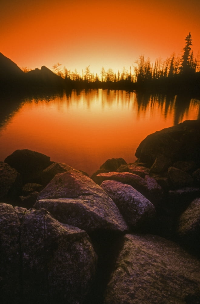 A Pond At Sunset British Columbia Canada Canvas Art - Bilderbuch Design Pics (11 x 17)