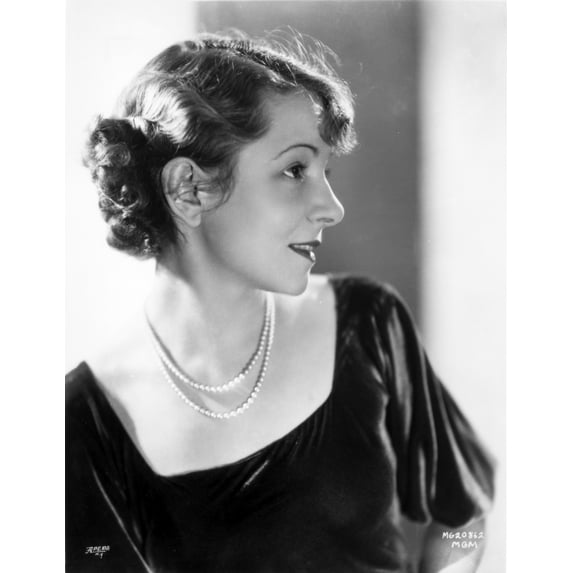 A Portrait Of Helen Hayes Photo Print (8 x 10)