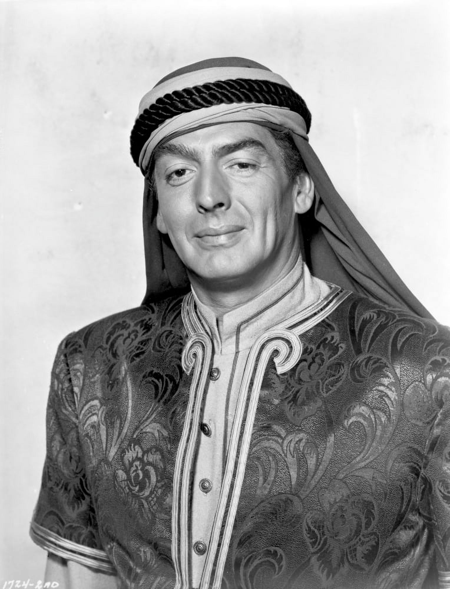 A Portrait Of Victor Mature Photo Print (8 x 10) - Walmart.com