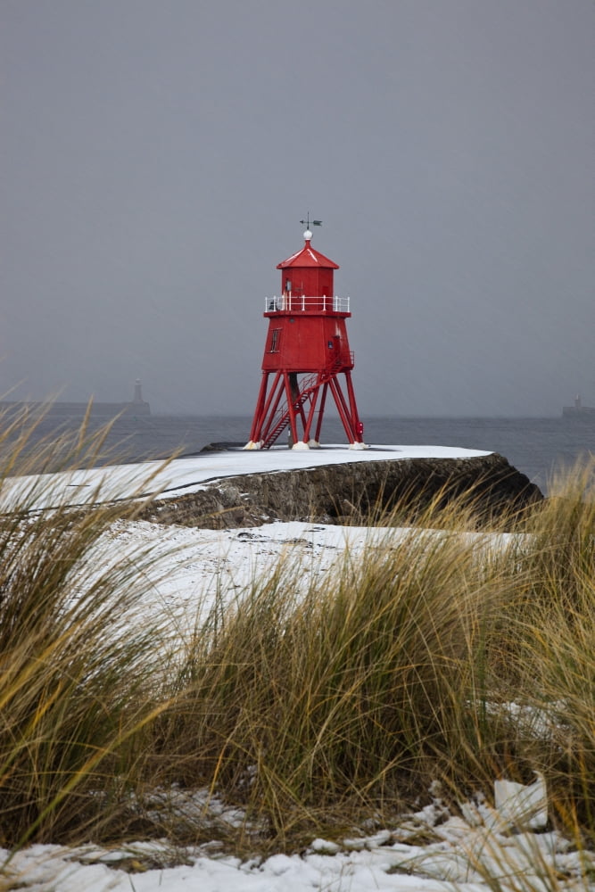 A Red Lighthouse Along The Coast South Shields Tyne And Wear England Canvas Art - John Short Design Pics (12 x 19)