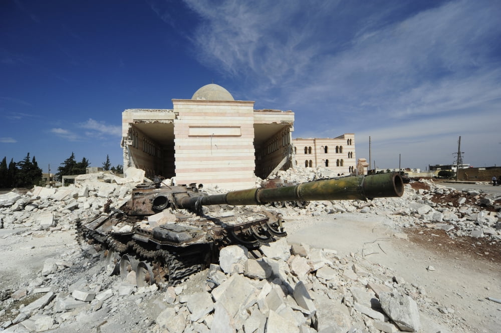 A Russian T-72 main battle tank destroyed in Azaz Syria Canvas Art - Andrew ChittockStocktrek Images (35 x 23)