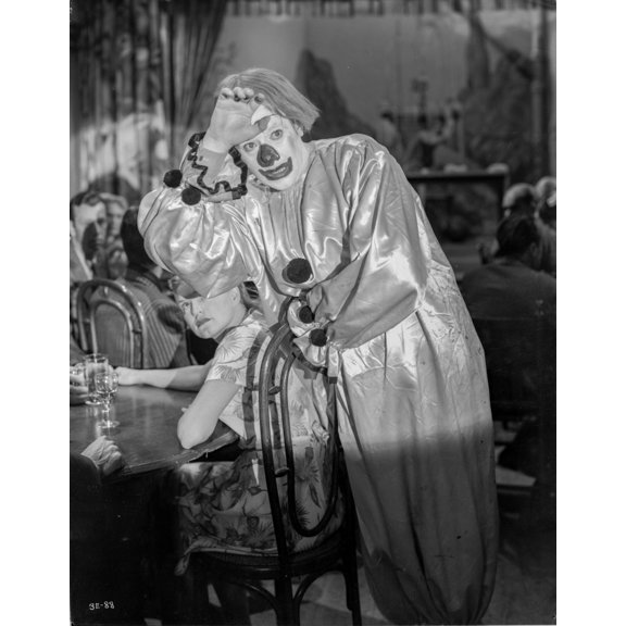 A Scene From Berlin Express Photo Print (8 x 10)
