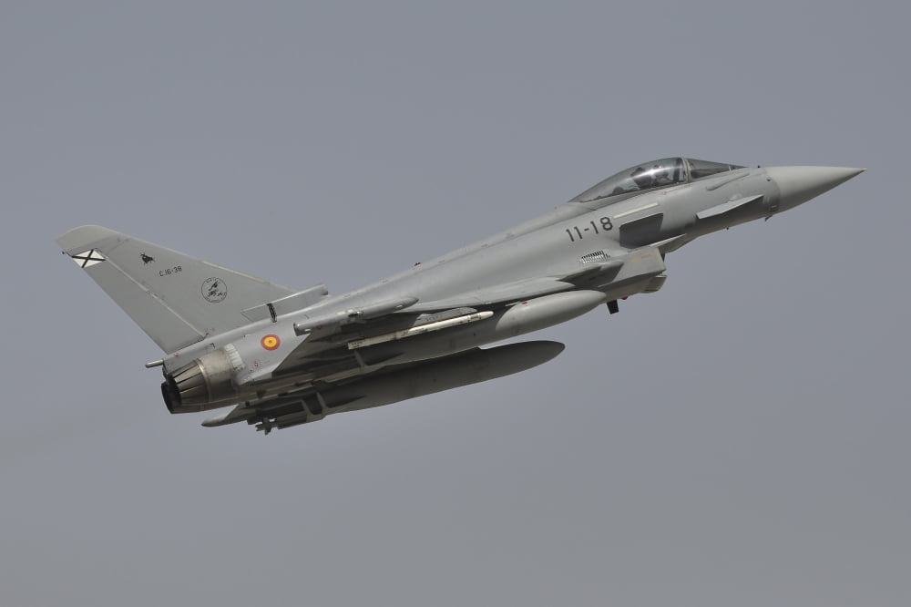 A Spanish Air Force Eurofighter Typhoon 2000 taking off Canvas Art - Giorgio CiariniStocktrek Images (34 x 23)