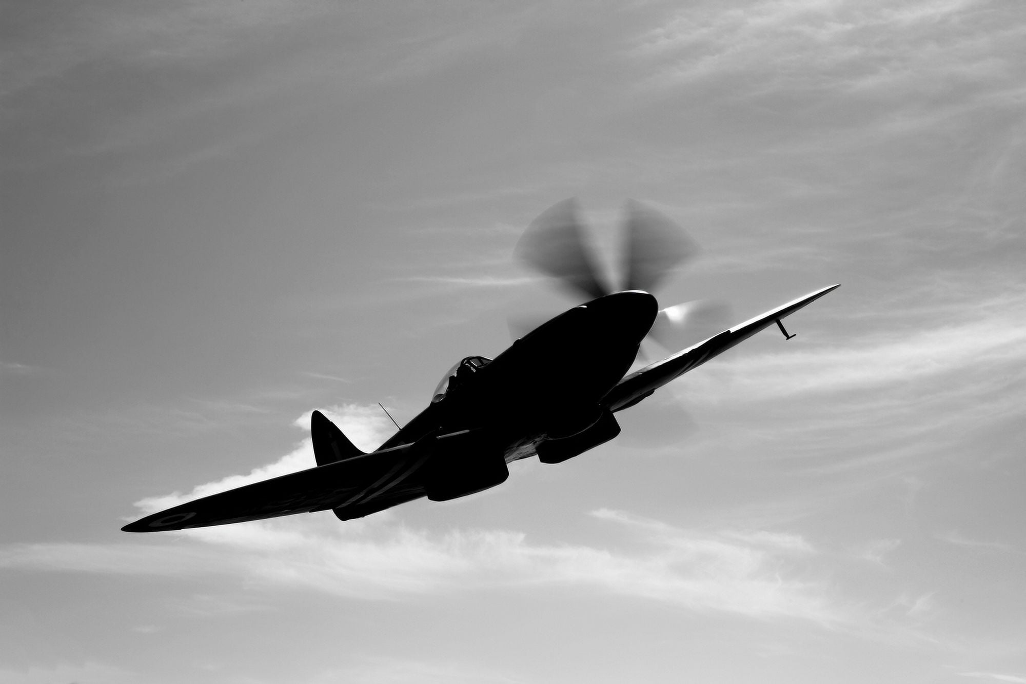 A Supermarine Spitfire Mk-18 in flight Canvas Art - Scott GermainStocktrek Images (18 x 12)