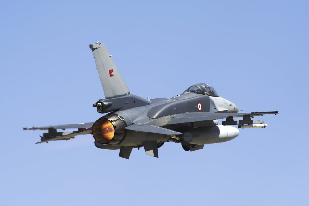 A Turkish Air Force F-16D Block50 Fighting Falcon taking off Canvas Art - Daniele FaccioliStocktrek Images (34 x 23)