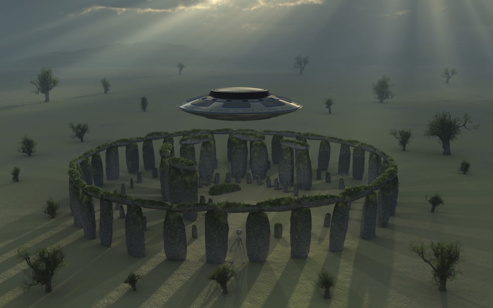A UFO & its alien crew visiting Stonehenge Canvas Art - Mark StevensonStocktrek Images (18 x 12)