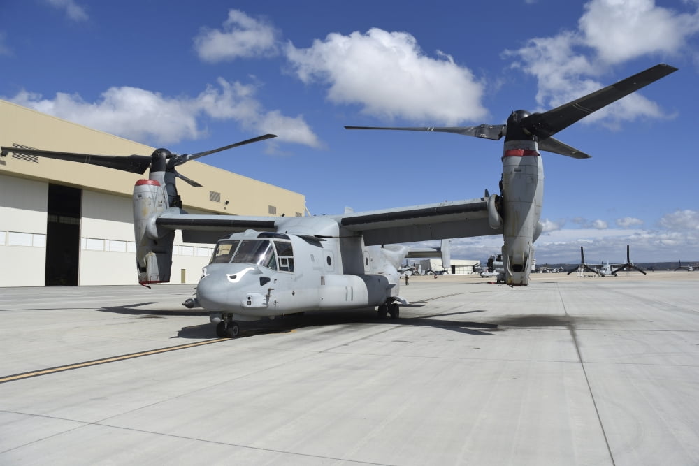 A US Marine Corps MV-22B Osprey at Marine Corps Air Station Miramar Canvas Art - Riccardo NiccoliStocktrek Images (17 x 12)