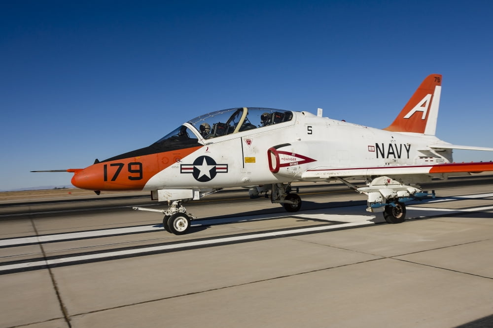 A US Navy T-45C Goshawk taking off Canvas Art - Rob EdgcumbeStocktrek Images (17 x 12)