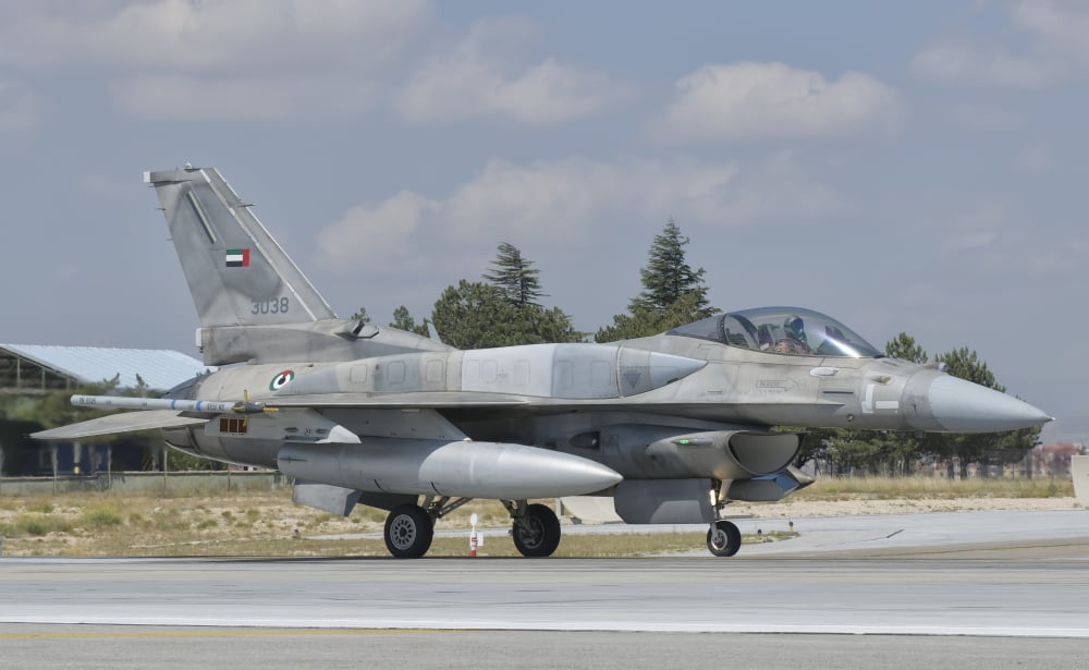 A United Arab Emirates Air Force F-16 Block 52 taxiing Canvas Art - Giovanni CollaStocktrek Images (18 x 11)