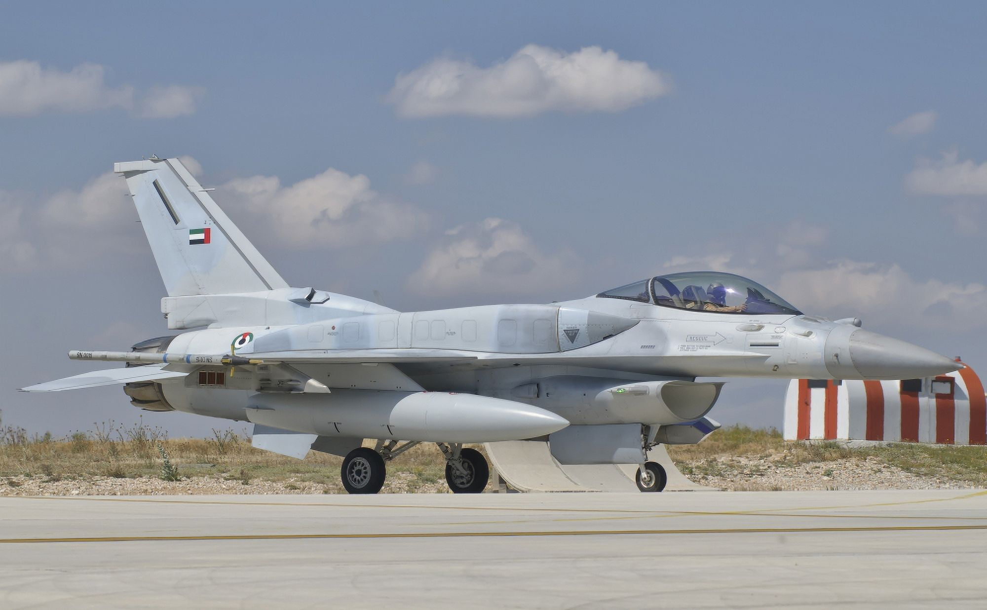 A United Arab Emirates Air Force F-16 Block 52 taxiing Canvas Art - Giovanni CollaStocktrek Images (18 x 12)