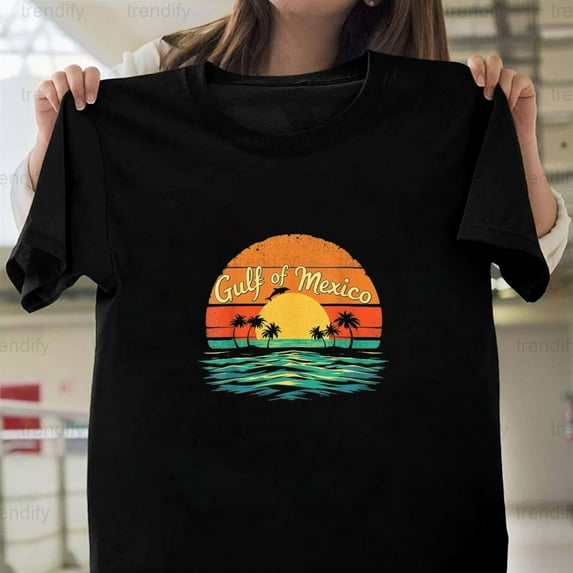 A Vintage Gulf of Mexico Sunset with Palm Trees for Beach Lovers,, H1214 Unisex T-Shirt, Up to 5XL Available