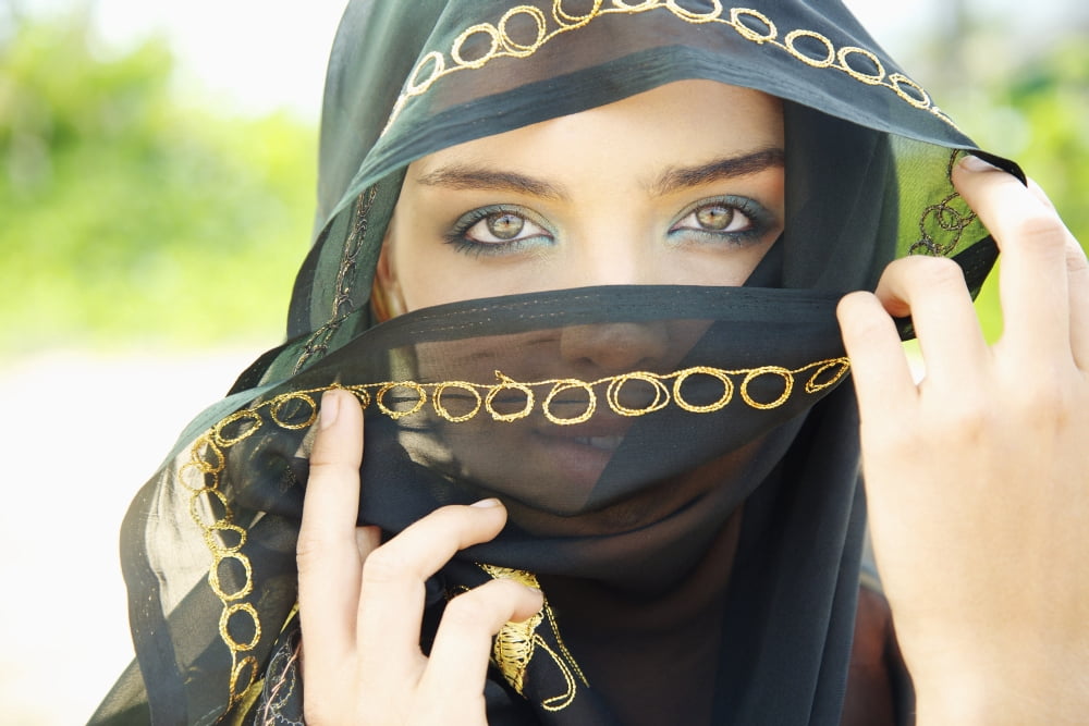 A Womans Eyes Peering Out From A Headscarf Kauai Hawaii United States Of America Canvas Art - Kicka Witte Design Pics (38 x 24)
