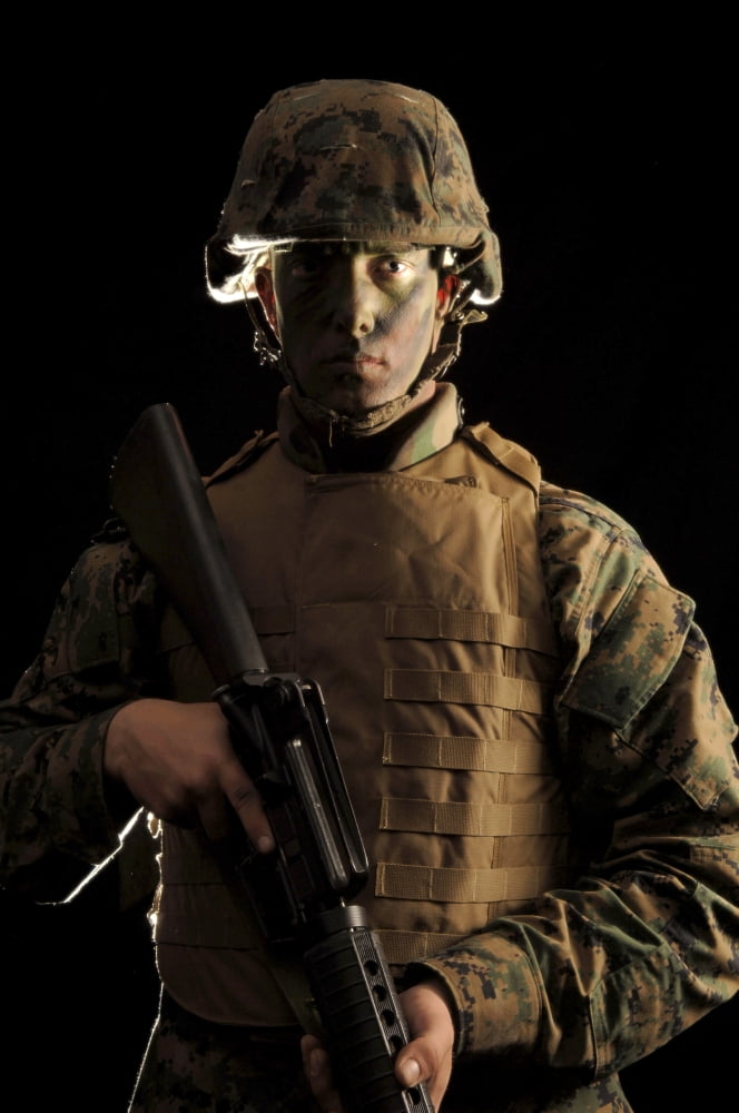 A front view of an infantryman in the United States Marine Corps Canvas Art - Stocktrek Images (23 x 34)