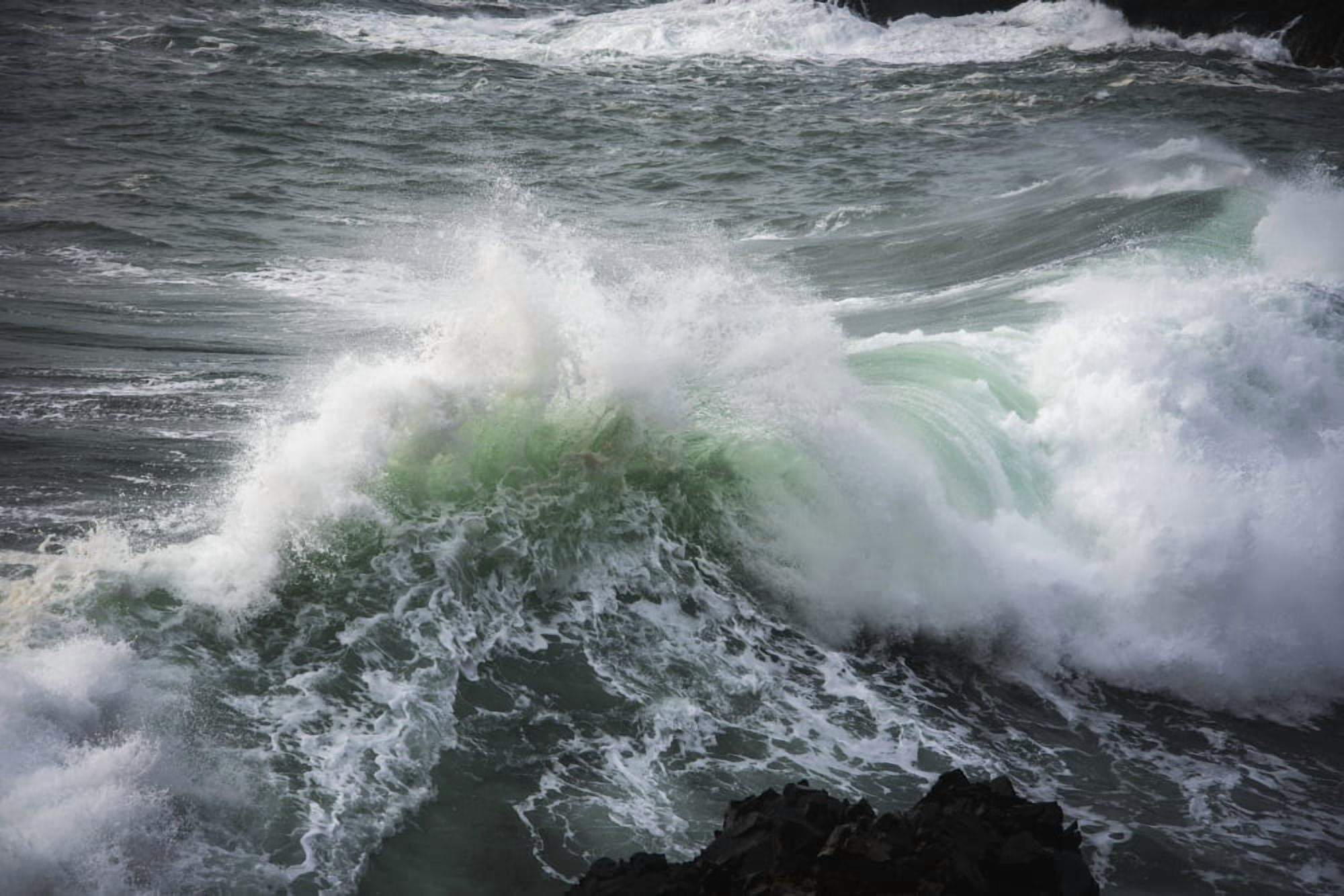 A large wave breaks Manzanita Oregon United States of America Canvas Art - Robert L Potts Design Pics (19 x 12)
